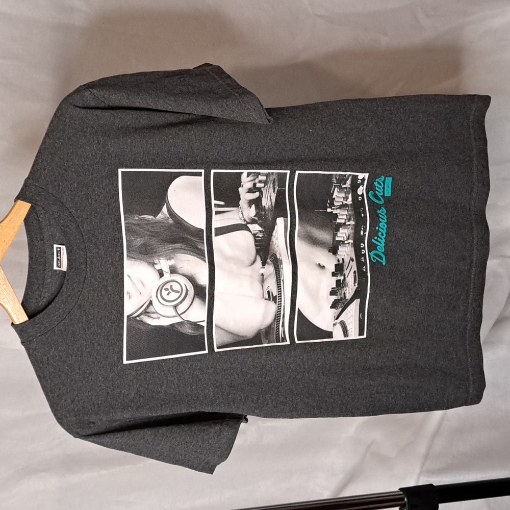 Mens tee